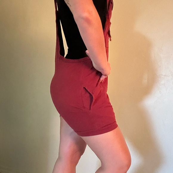 Red Short Overalls - Picture 4 of 10